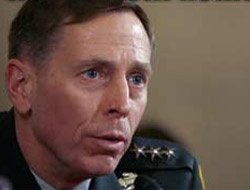 Petraeus Talibana göz kırptı