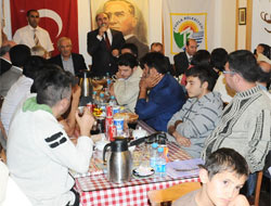 Tuzlada basına iftar