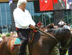 Cüneyt Arkının başına gelenler