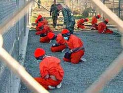 Guantanamoda 3 tutsak salındı